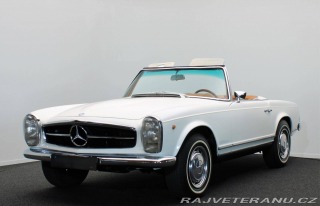 Mercedes-Benz 230 SL Pagoda z řady W113