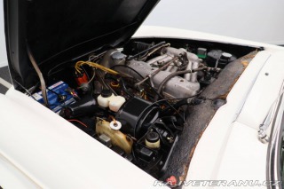 Mercedes-Benz 230 SL Pagoda z řady W113 1967