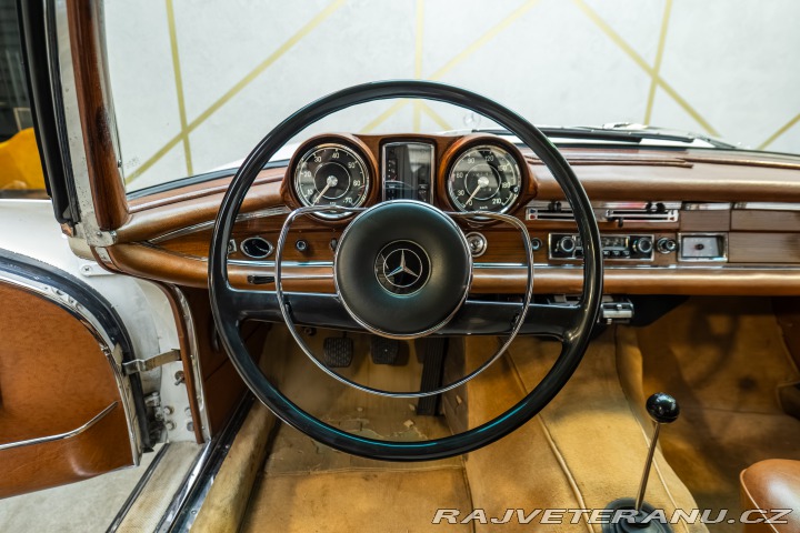 Mercedes-Benz 220 SEb 1963