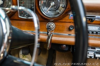Mercedes-Benz 220 SEb 1963