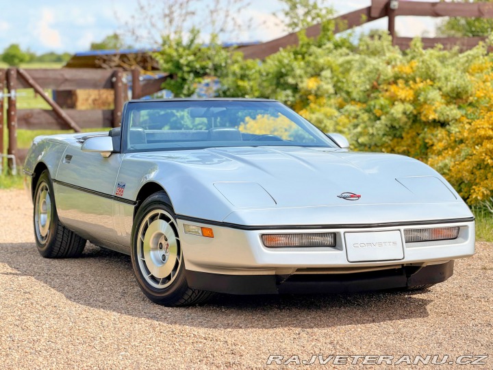 Chevrolet Corvette 5.7 V8 | Manuál 23 560mil 1986