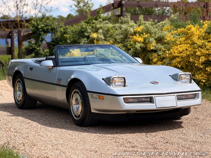 Chevrolet Corvette 5.7 V8 | Manuál 23 560mil 1986