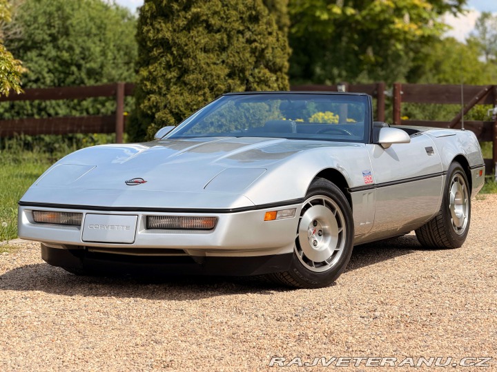 Chevrolet Corvette 5.7 V8 | Manuál 23 560mil 1986