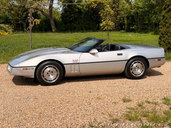 Chevrolet Corvette 5.7 V8 | Manuál 23 560mil 1986