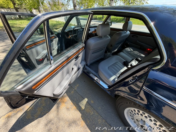Daimler Double-Six 1988