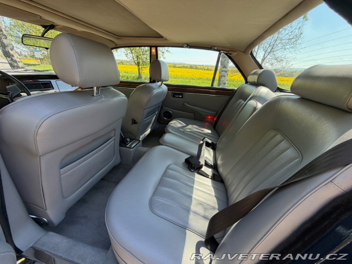 Daimler Double-Six 1988