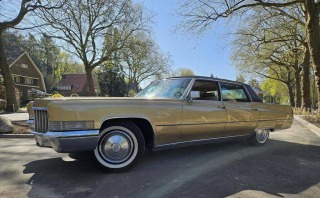 Cadillac Fleetwood Brougham 7.7 V8