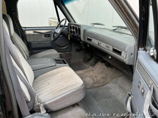 Ostatní značky Ostatní modely GCM Suburban Sierra Classic 2500 1987