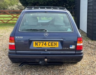 Mercedes-Benz E 220 (2) 1995