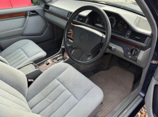 Mercedes-Benz E 220 (2) 1995