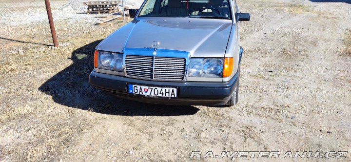 Mercedes-Benz E W124 1986
