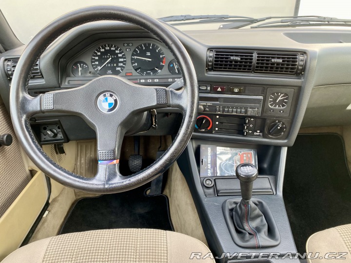 BMW 3 e30 325i 126 kw M technic 1986