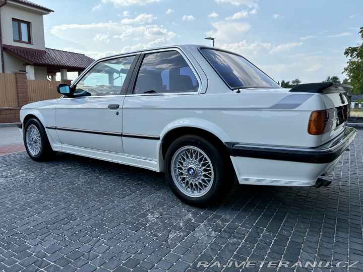 BMW 3 e30 325i 126 kw M technic 1986