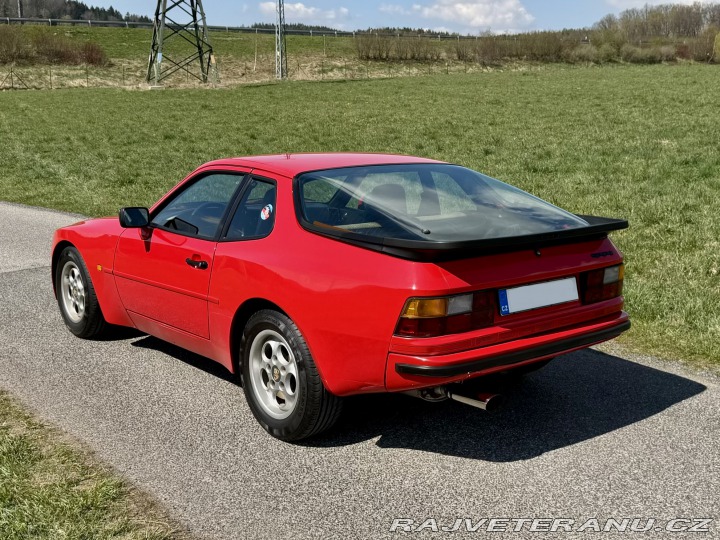Porsche 944 1985