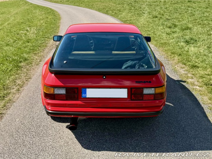 Porsche 944 1985