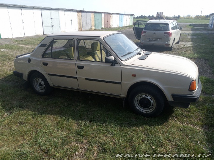 Škoda 125 125 L 1989