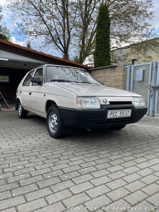 Škoda Favorit 135 lux