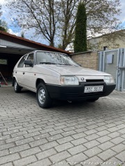 Škoda Favorit 135 lux