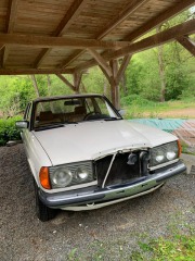 Mercedes-Benz 240 123 D