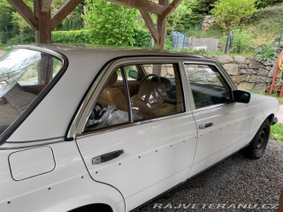 Mercedes-Benz 240 123 D 1979
