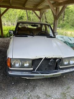 Mercedes-Benz 240 123 D 1979
