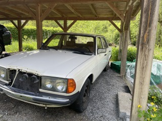 Mercedes-Benz 240 123 D 1979