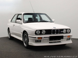 BMW M3 E30