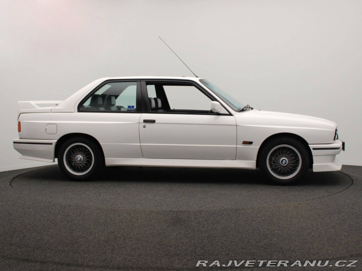 BMW M3 E30 1989