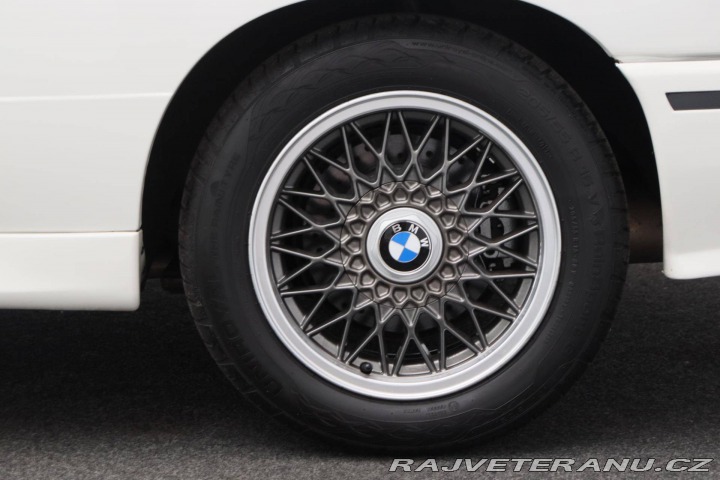 BMW M3 E30 1989