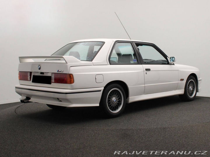 BMW M3 E30 1989