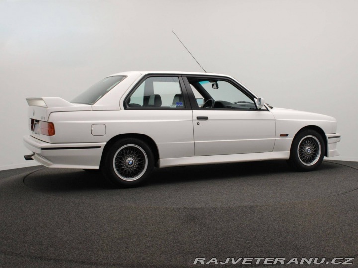 BMW M3 E30 1989