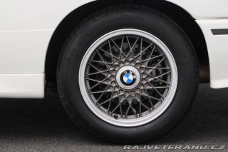 BMW M3 E30 1989