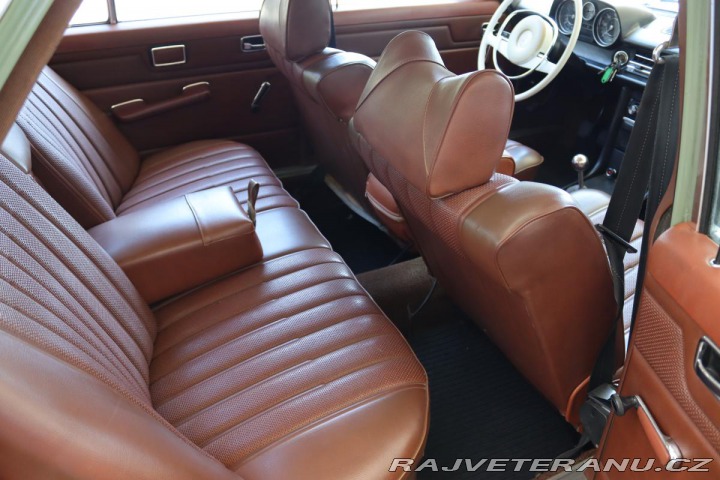 Mercedes-Benz 230 115 W115 230.4 manuál 1974
