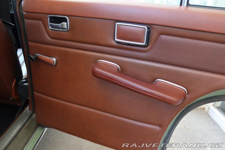 Mercedes-Benz 230 115 W115 230.4 manuál 1974