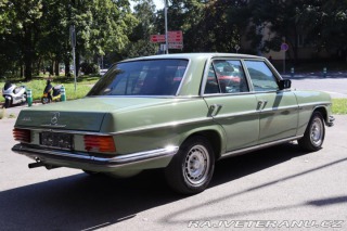 Mercedes-Benz 230 115 W115 230.4 manuál 1974