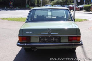 Mercedes-Benz 230 115 W115 230.4 manuál 1974