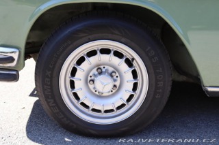 Mercedes-Benz 230 115 W115 230.4 manuál 1974