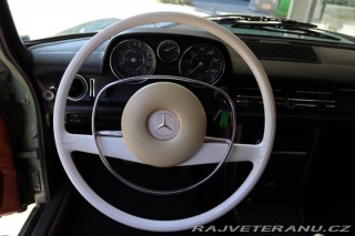 Mercedes-Benz 230 115 W115 230.4 manuál 1974