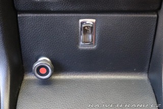 Mercedes-Benz 230 115 W115 230.4 manuál 1974