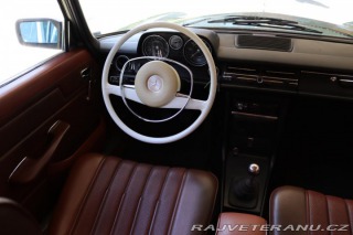 Mercedes-Benz 230 115 W115 230.4 manuál 1974