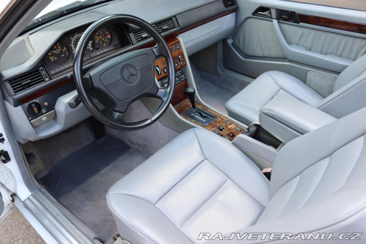Mercedes-Benz 320 124 E320 CABRIO 162kW 1995