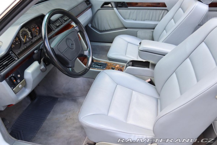 Mercedes-Benz 320 124 E320 CABRIO 162kW 1995