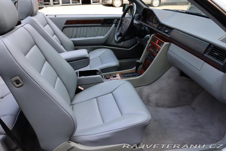 Mercedes-Benz 320 124 E320 CABRIO 162kW 1995