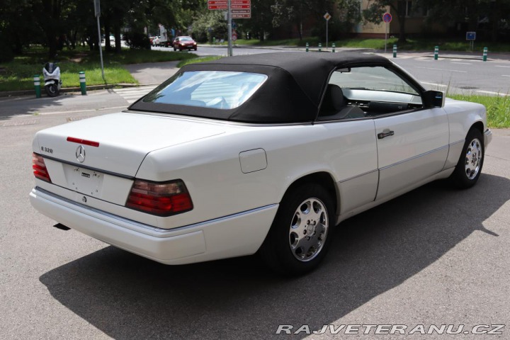 Mercedes-Benz 320 124 E320 CABRIO 162kW 1995