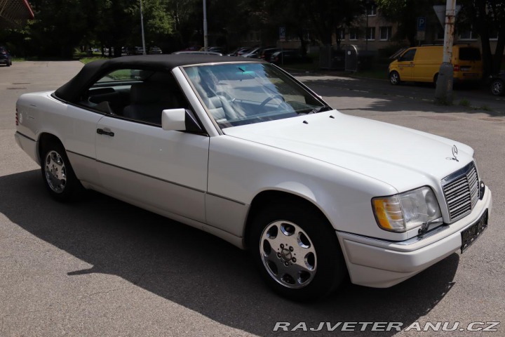 Mercedes-Benz 320 124 E320 CABRIO 162kW 1995