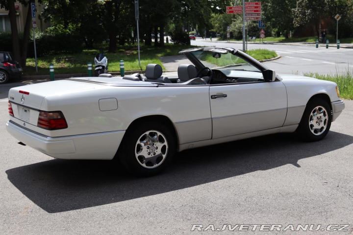 Mercedes-Benz 320 124 E320 CABRIO 162kW 1995