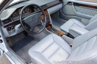 Mercedes-Benz 320 124 E320 CABRIO 162kW 1995