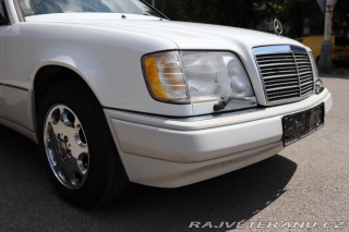Mercedes-Benz 320 124 E320 CABRIO 162kW 1995