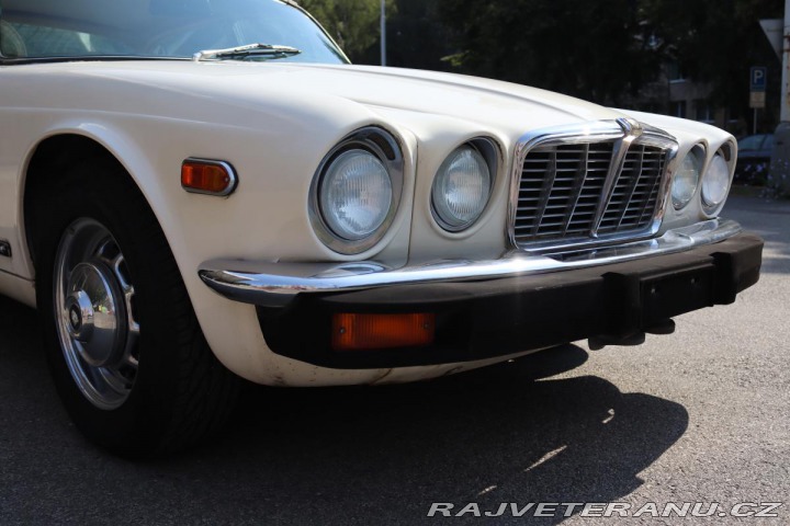 Jaguar XJ XJ6 XJ6L 4.2 V6 125kW 1975