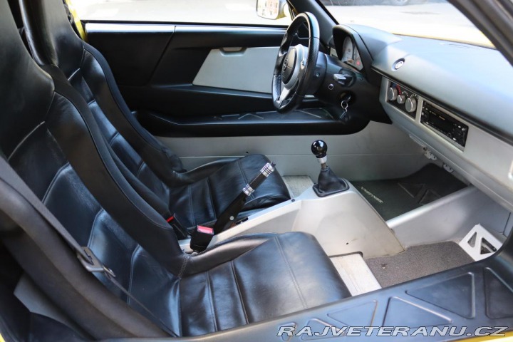 Opel Ostatní modely Speedster 2.2 16V 108kW 23 TIS KM Č 2002